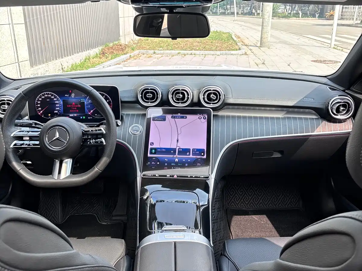 Mercedes-Benz C-Class 2023 Facelift C 260 L Sport Edition фото 5