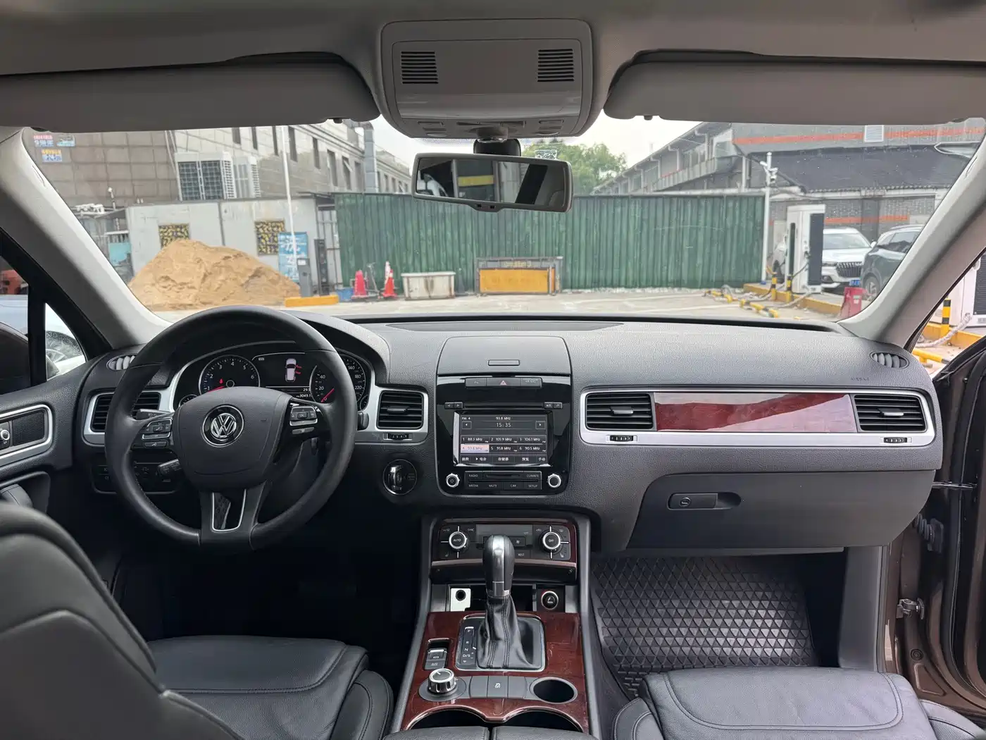 Volkswagen Touareg 2011 3.0TSI Standard фото 9