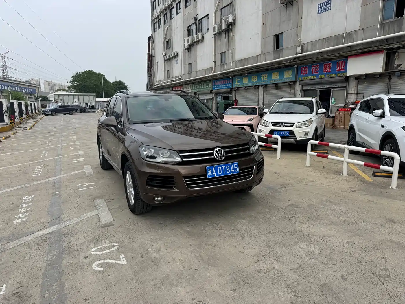 Volkswagen Touareg 2011 3.0TSI Standard фото 2