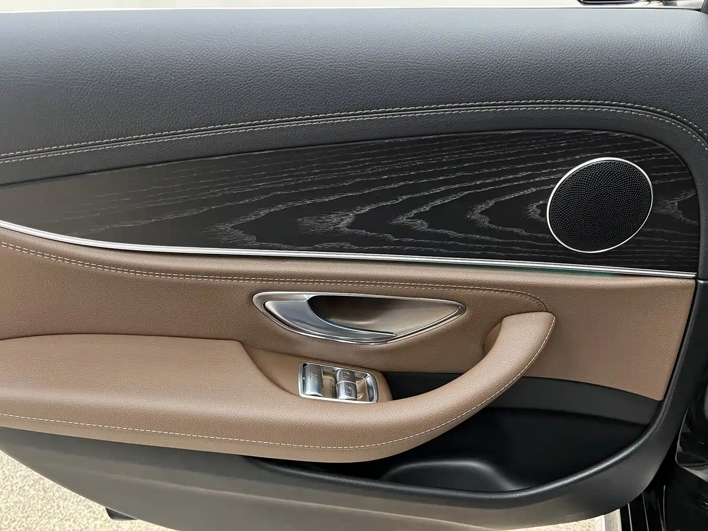 Mercedes-Benz E-Class 2021 E 300 L Sport Fashion фото 25