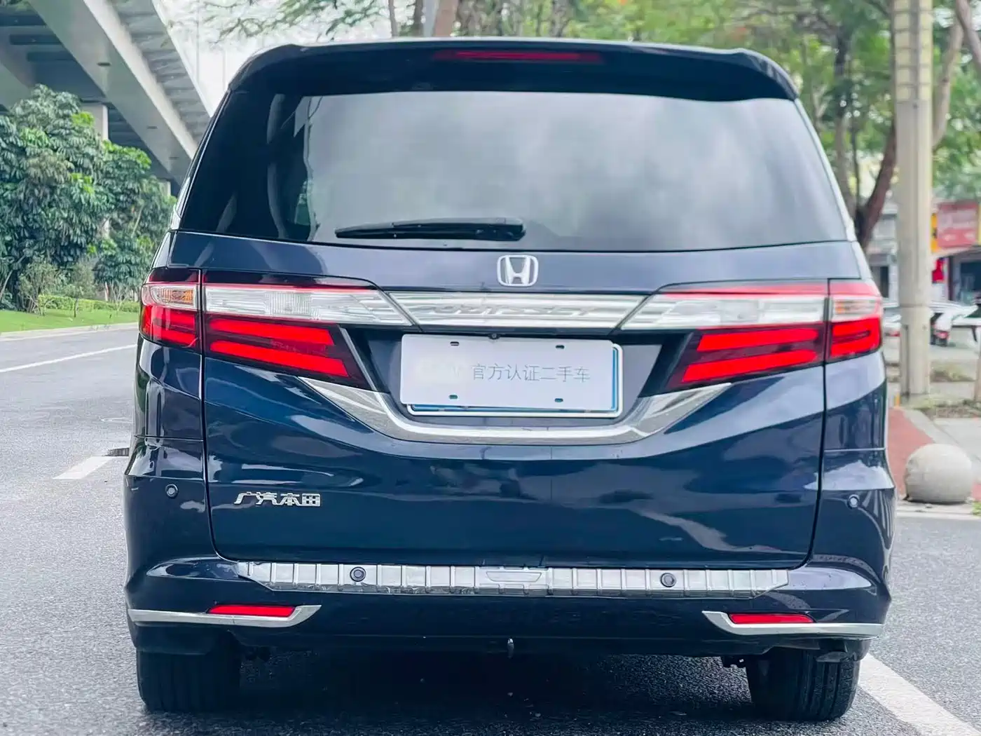 Honda Odyssey 2015 2.4L Supreme Edition фото 4