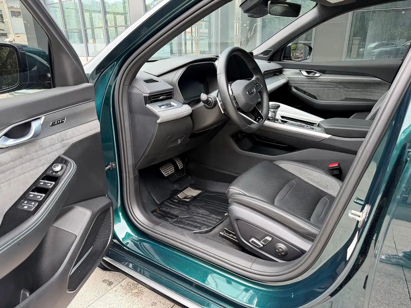 GEELY AUTOMOBILE XINGRUI