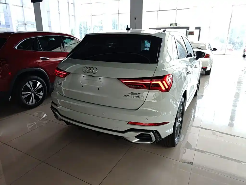 Audi Q3 2025 2025 quattro 45th Anniversary Edition 40TFSI Fashion Dynamic