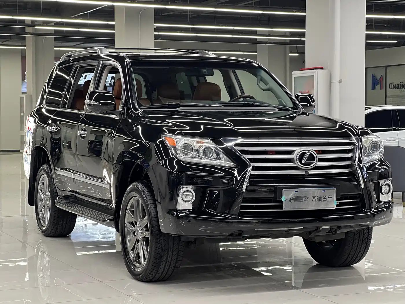 Lexus LX 2013 570 фото 3