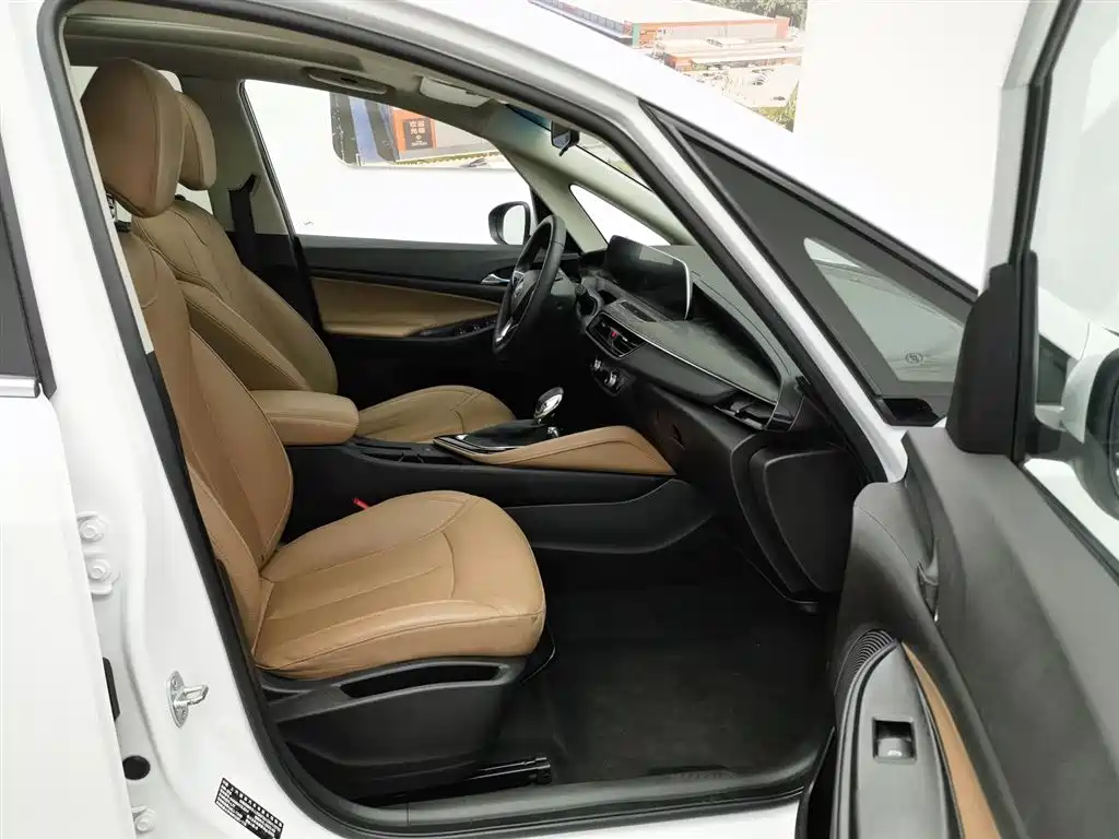 Buick GL6 2021 323T Mild Hybrid Connected Luxury фото 23