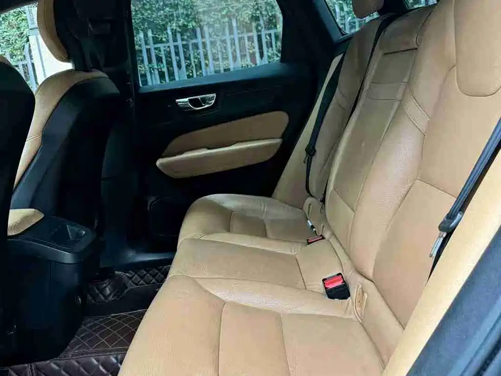 Volvo XC60 2018 T5 AWD Inscription Edition фото 7