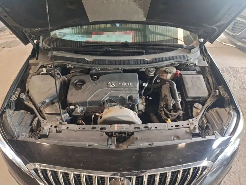 Photo 20 - Buick Verano