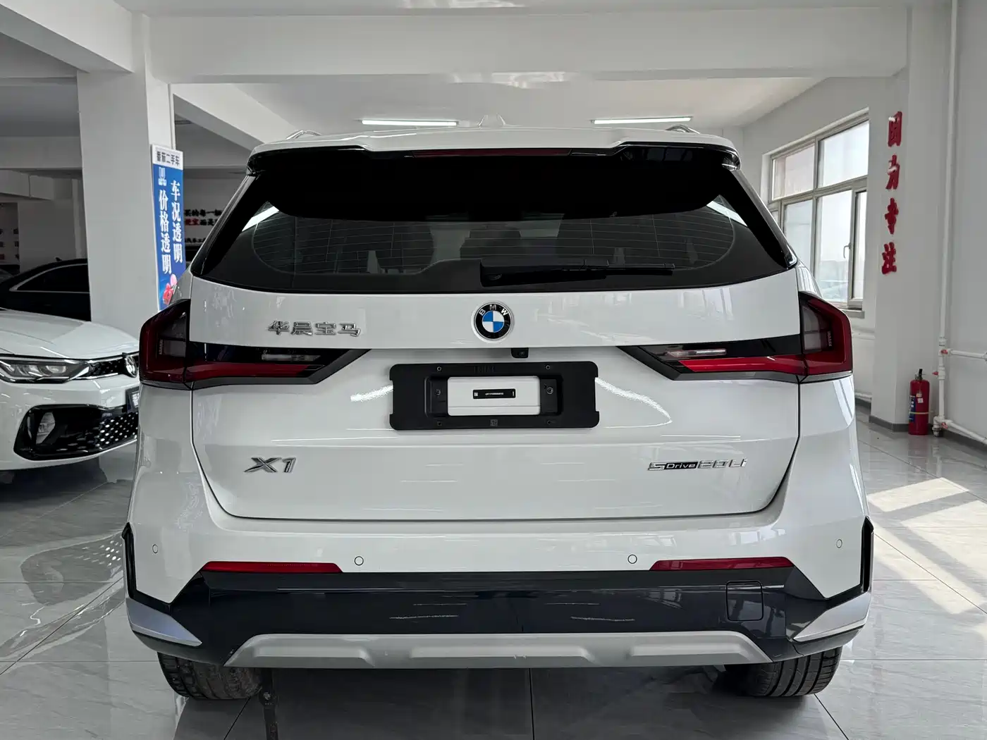 BMW X1 2023 sDrive20Li X Design Package фото 14