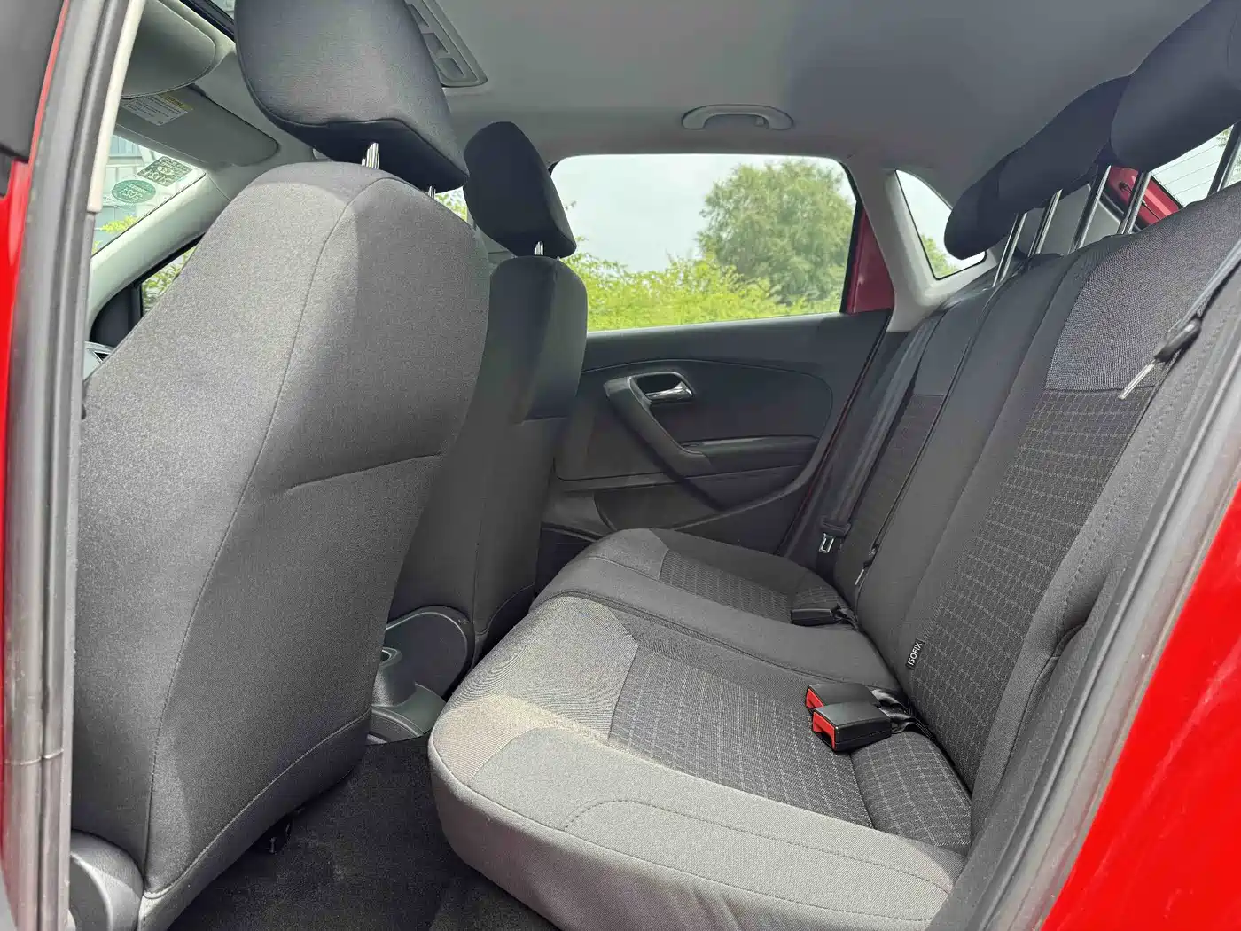 Volkswagen Polo 2016 1.6L Automatic Comfort фото 8