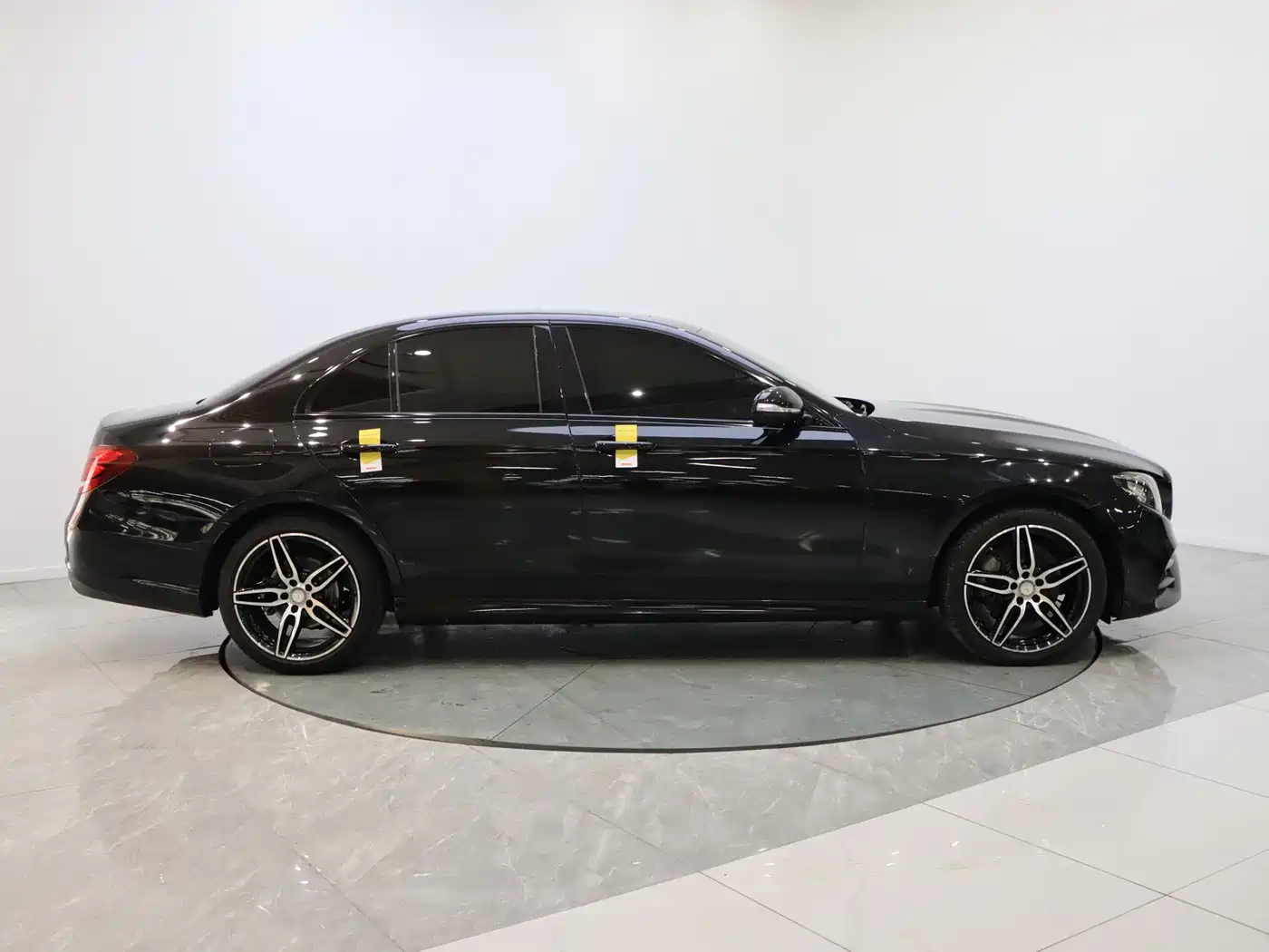 Mercedes-Benz E-Class 2017 E 200 Sport 4MATIC фото 6