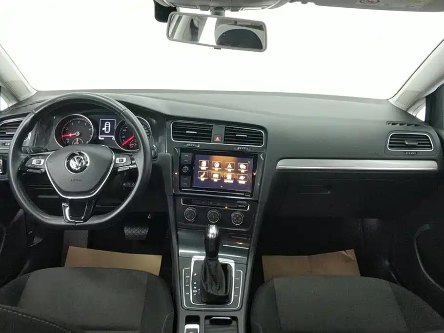 Volkswagen Golf 2019 200TSI DSG Comfort Progressive China VI фото 12