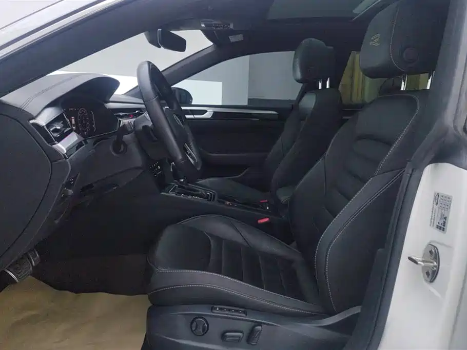 Volkswagen FAW-Volkswagen CC 2021 380TSI Eye-catching Edition фото 9