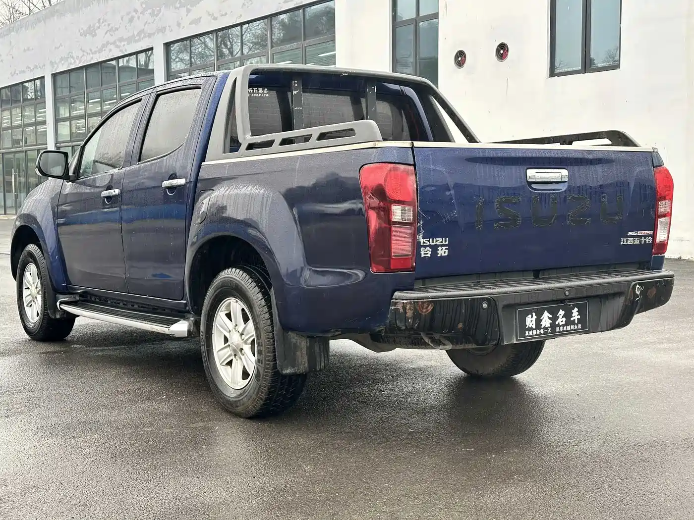 Isuzu Lingtuo 2019 2018 2.5T 2WD Base Model JE4D25Q5A