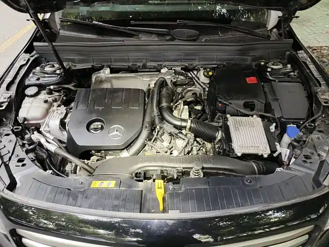 Mercedes-Benz GLB 2024 GLB 200 Dynamic — фото 3