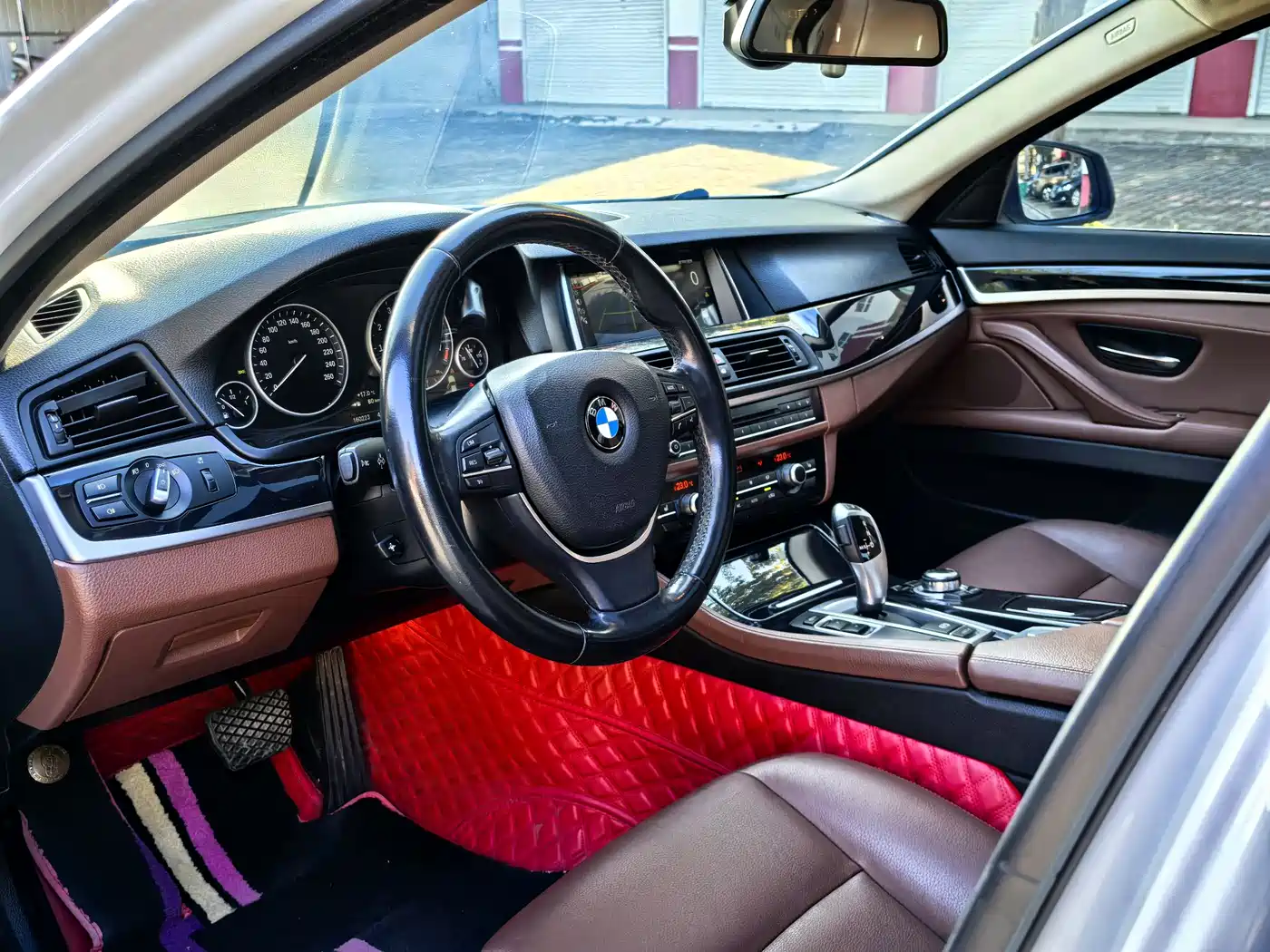 BMW 5 Series 2017 520Li Classic Edition фото 7