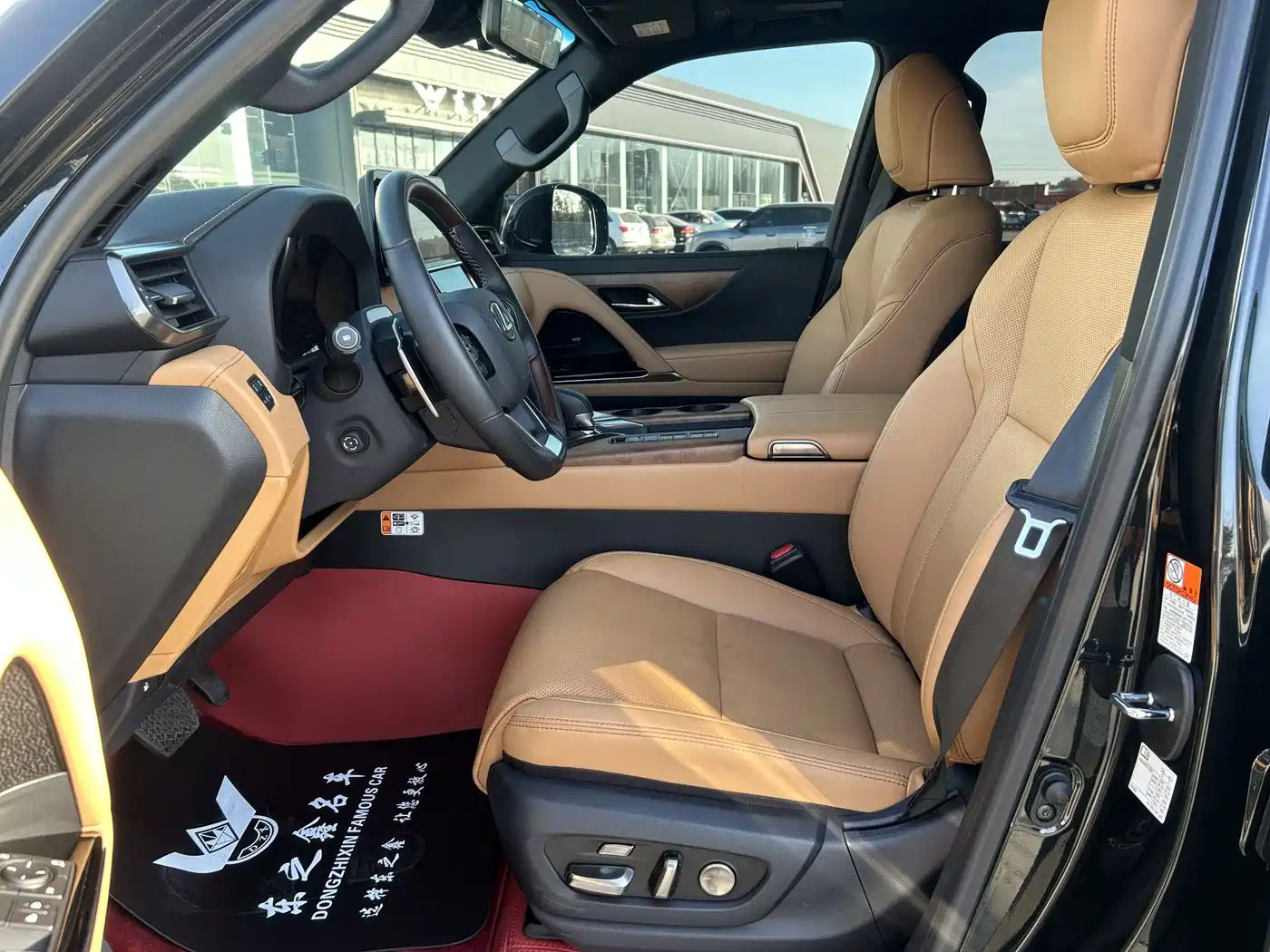 Lexus LX 2025 700h Boundary Edition фото 6