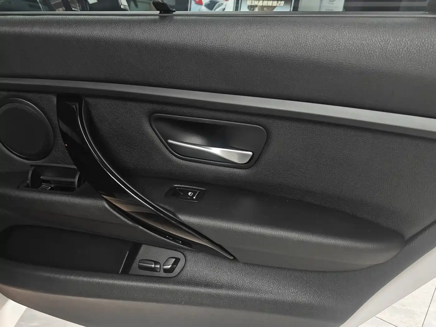 BMW 3 Series 2017 320Li M Sport фото 9