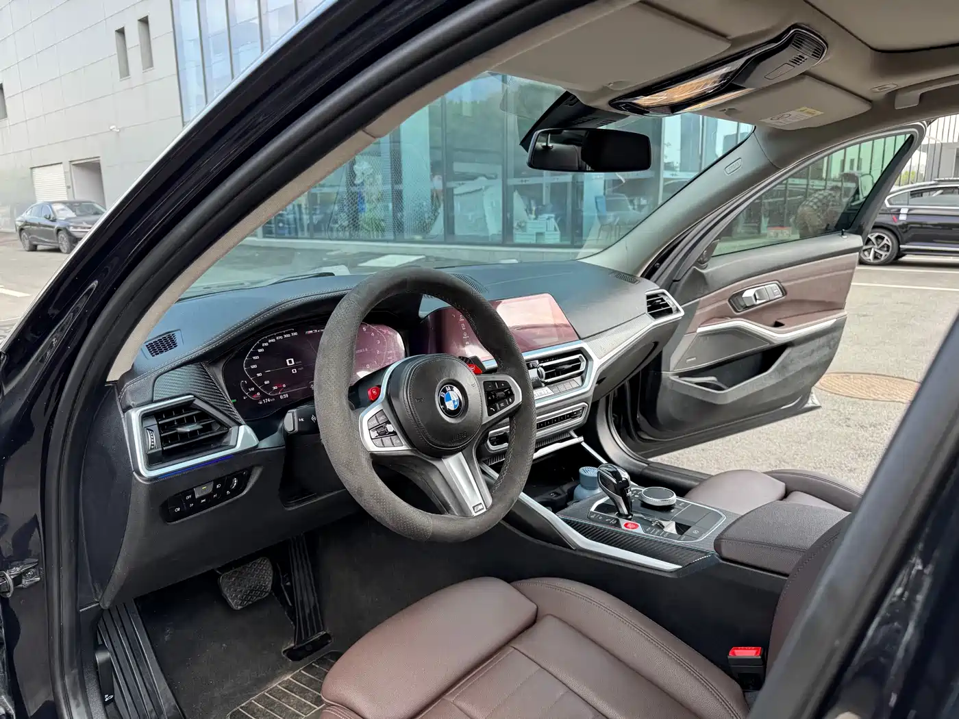 BMW 3 Series 2020 330i M Sport Blackout Package фото 5