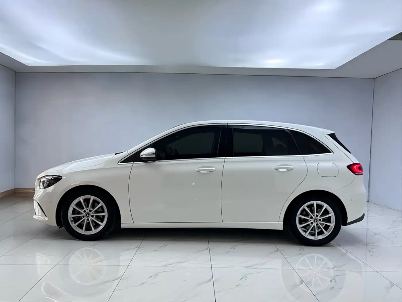 MERCEDES-BENZ CLASS B