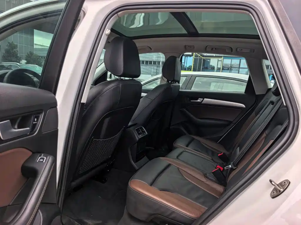 Audi Q5 2018 2017 Plus 40 TFSI Technology