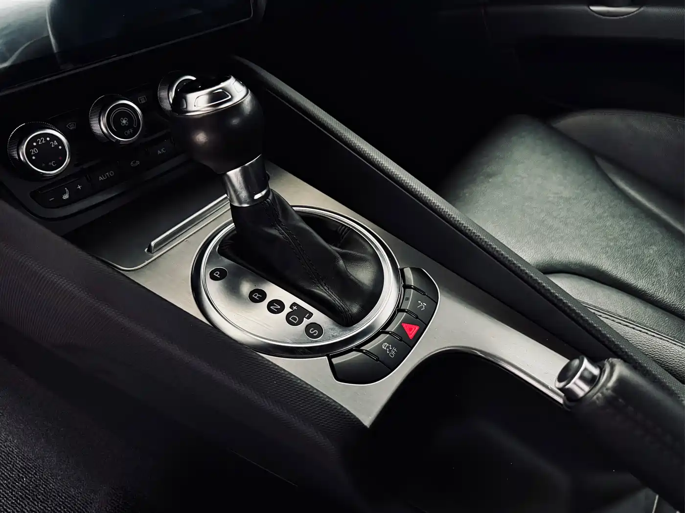 Audi TT 2014 TT Coupe 45 TFSI Premium Edition фото 10
