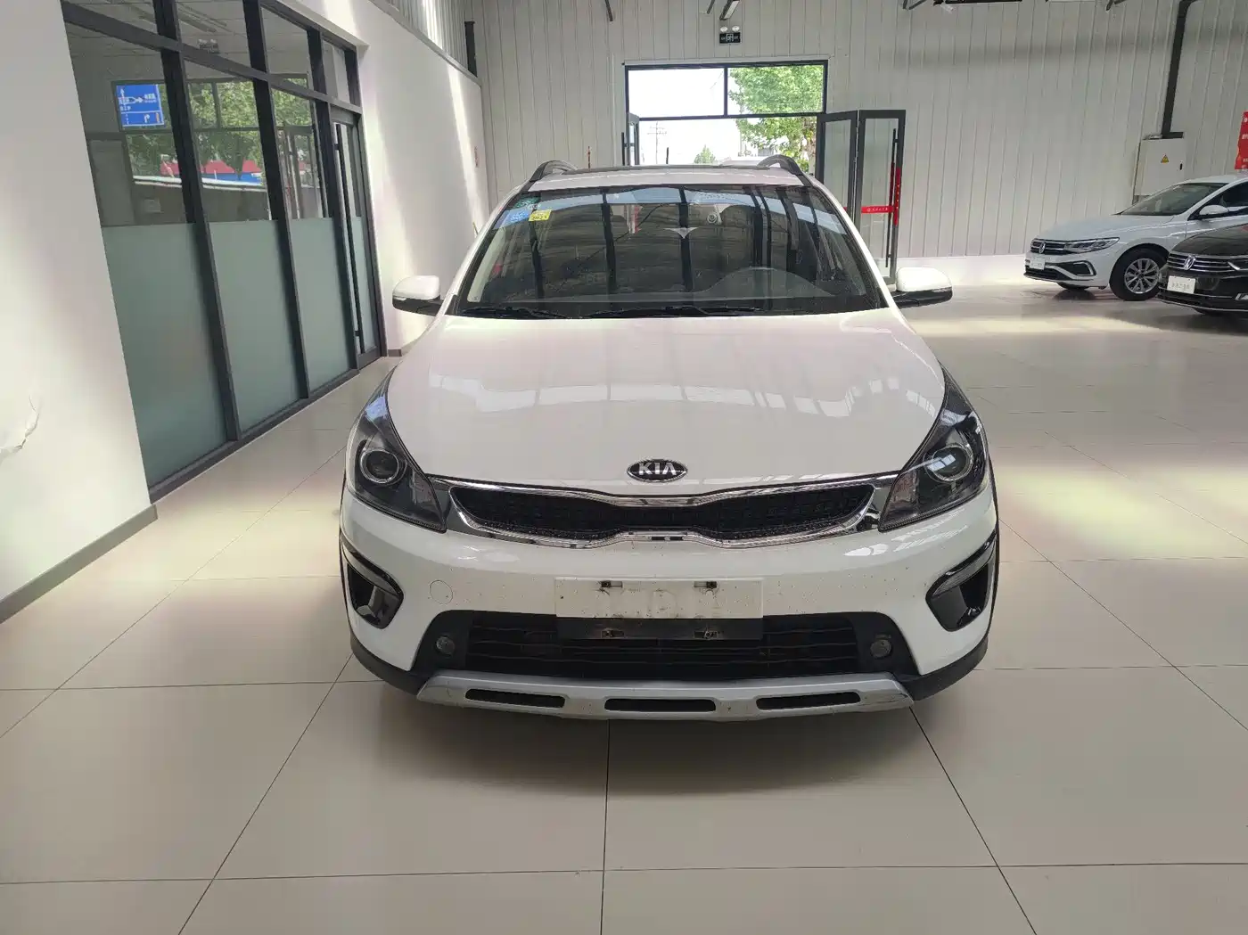 Kia KX CROSS 2018 1.6L Automatic Smart Sunroof Edition фото 2