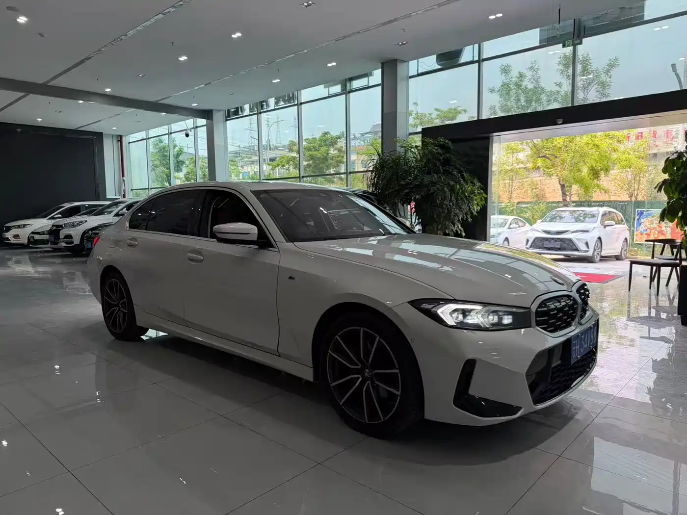 BMW 3 Series 2023 325Li M Sport Package