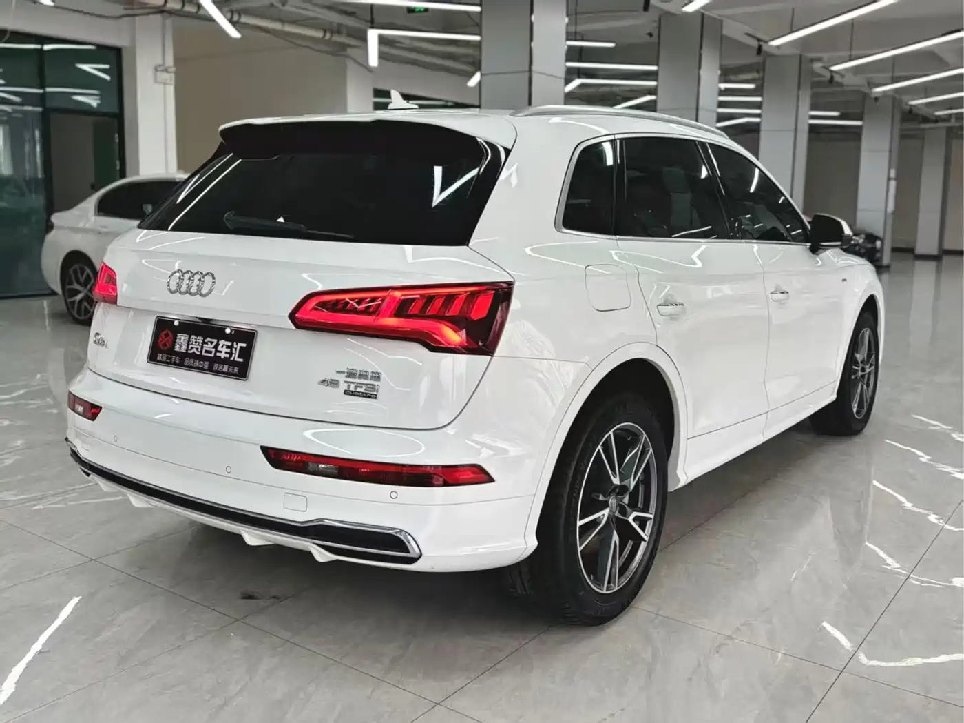 Audi Q5L 2018 45 TFSI Exclusive Fashion (China V) фото 8