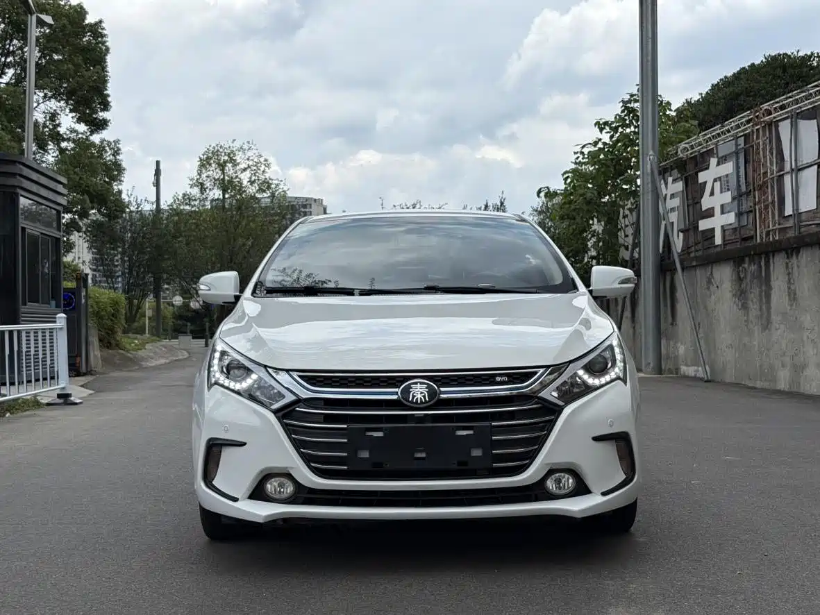 BYD Qin New Energy 2018 2017 1.5T Qin 100