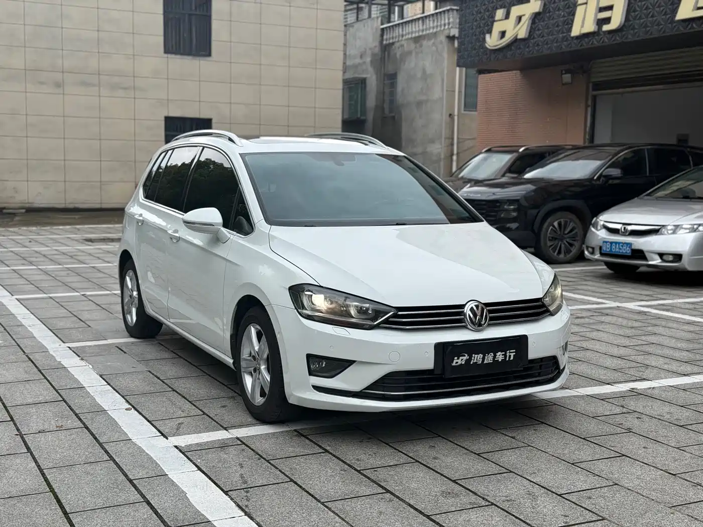 Volkswagen Golf (Import) 2015 1.4TSI Sportsvan фото 2