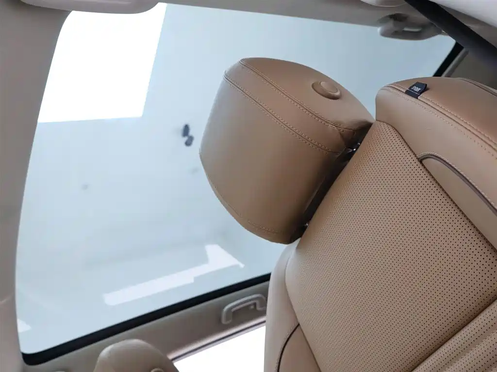 Land Rover Discovery Sport 2024 Performance Technology Edition фото 23