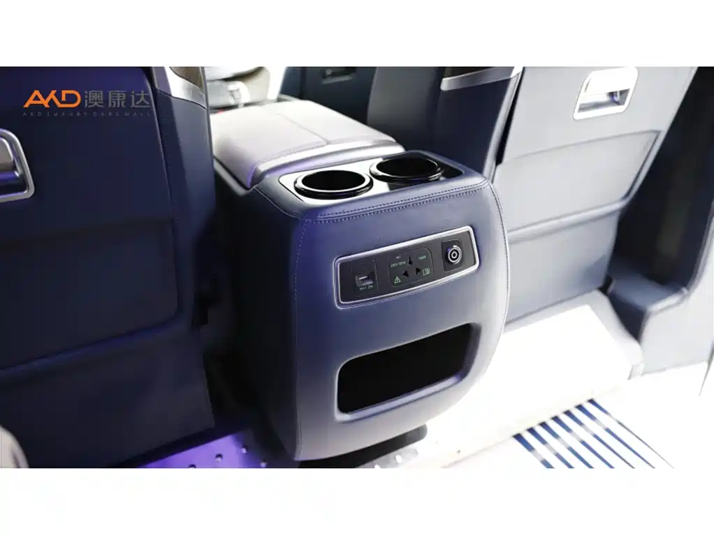 Mercedes-Benz Vito 2021 2.0T Elite 7-Seater фото 10