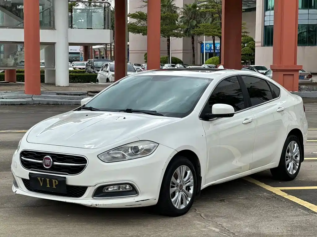 Fiat Viaggio 2016 2015 1.4T Auto Sport Edition
