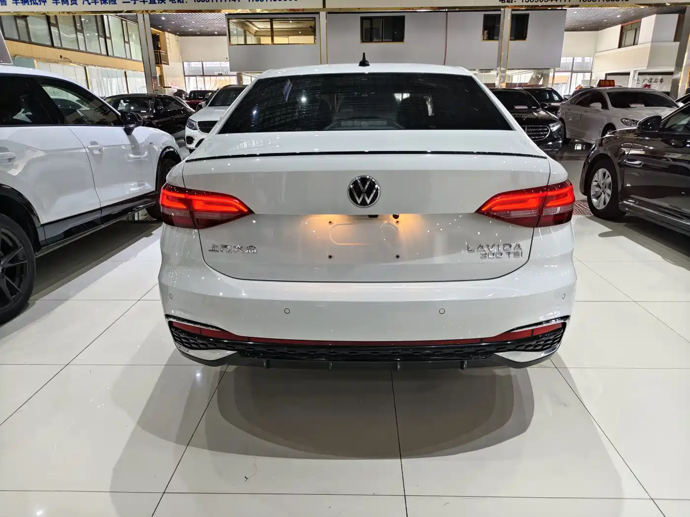 Фото 14 - Volkswagen Lavida
