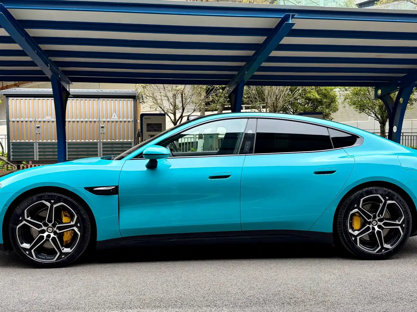 XIAOMI CAR XIAOMI SU7