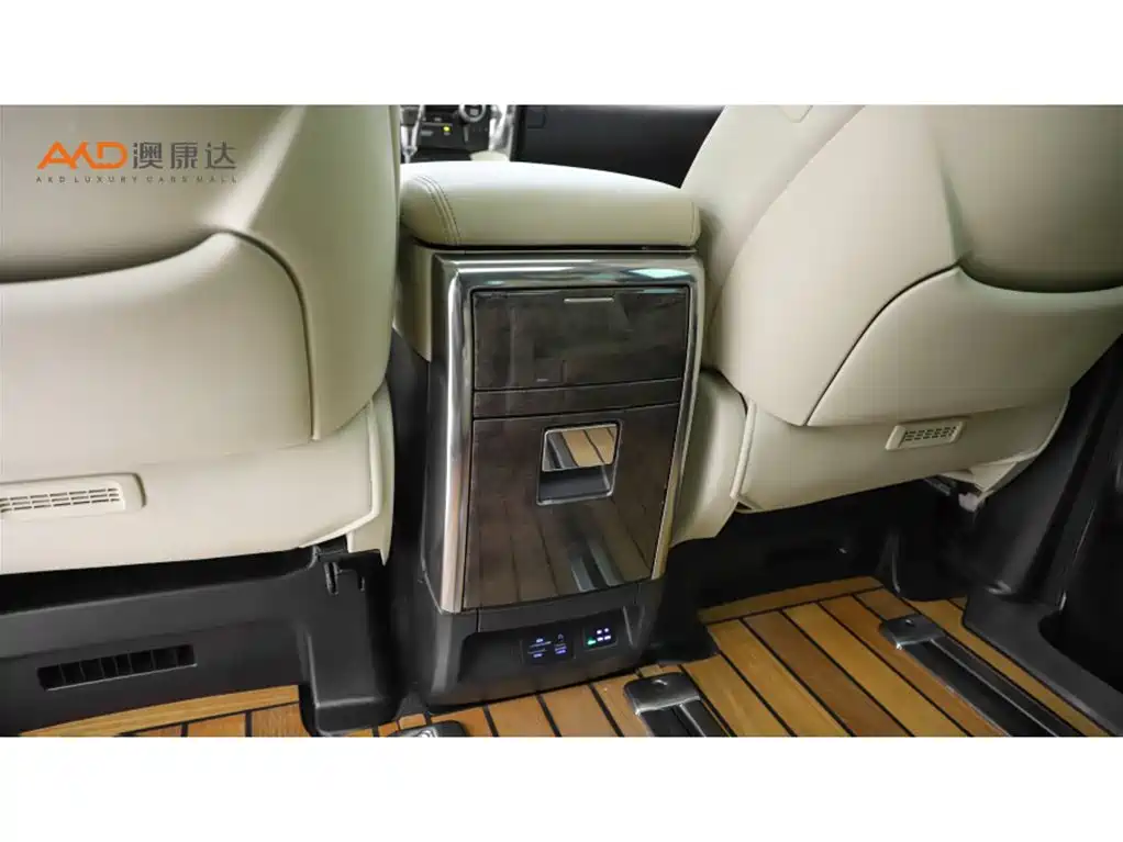 Toyota Vellfire 2021 Crown Hybrid 2.5L HV Supreme Edition фото 10
