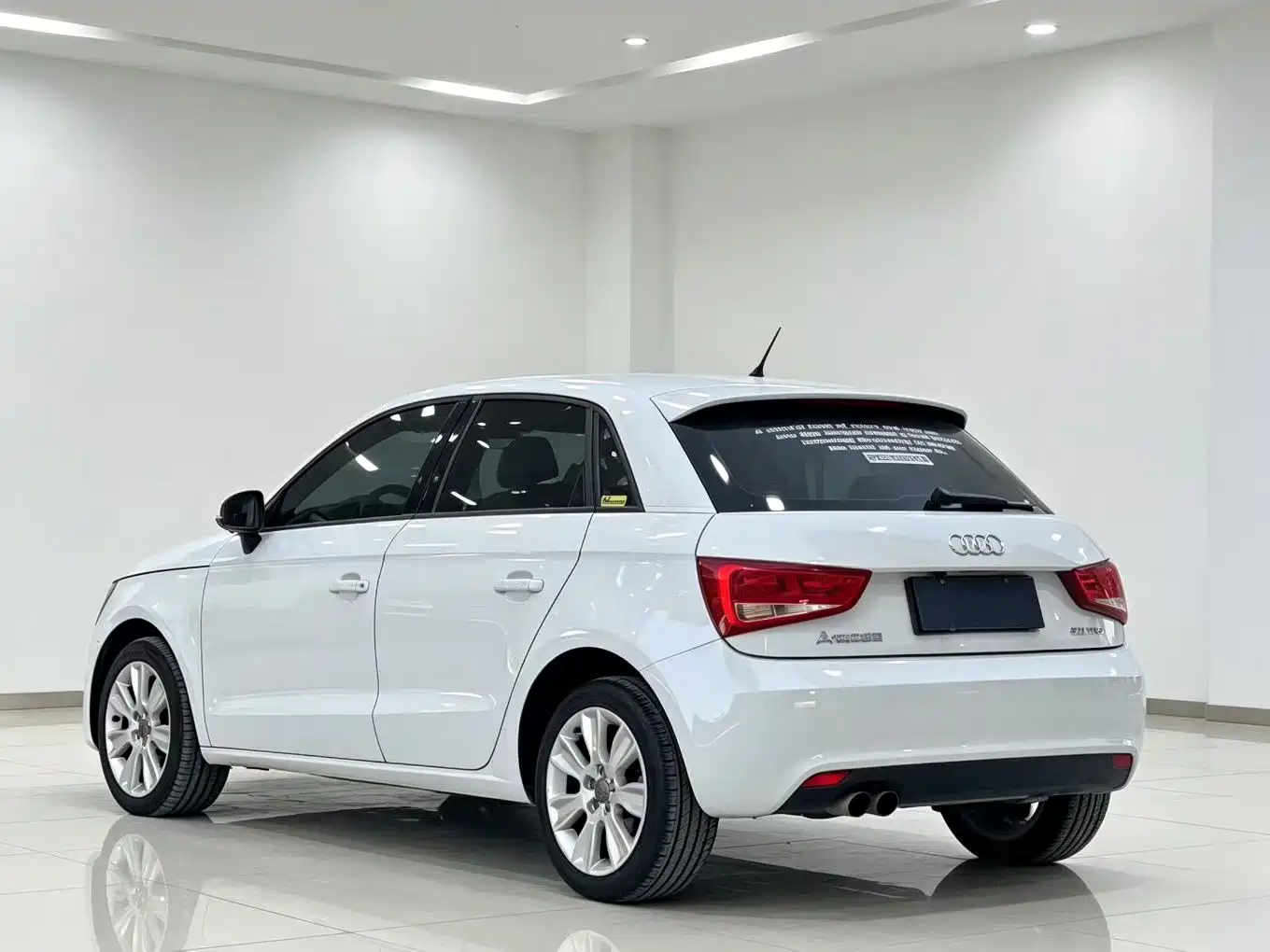 Audi A1 2014 2014 30 TFSI Sportback Technology