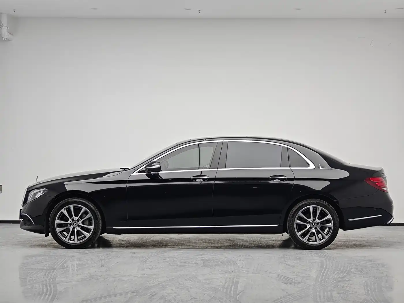 Mercedes-Benz E-Class 2019 Facelift E 300 L Fashion фото 6