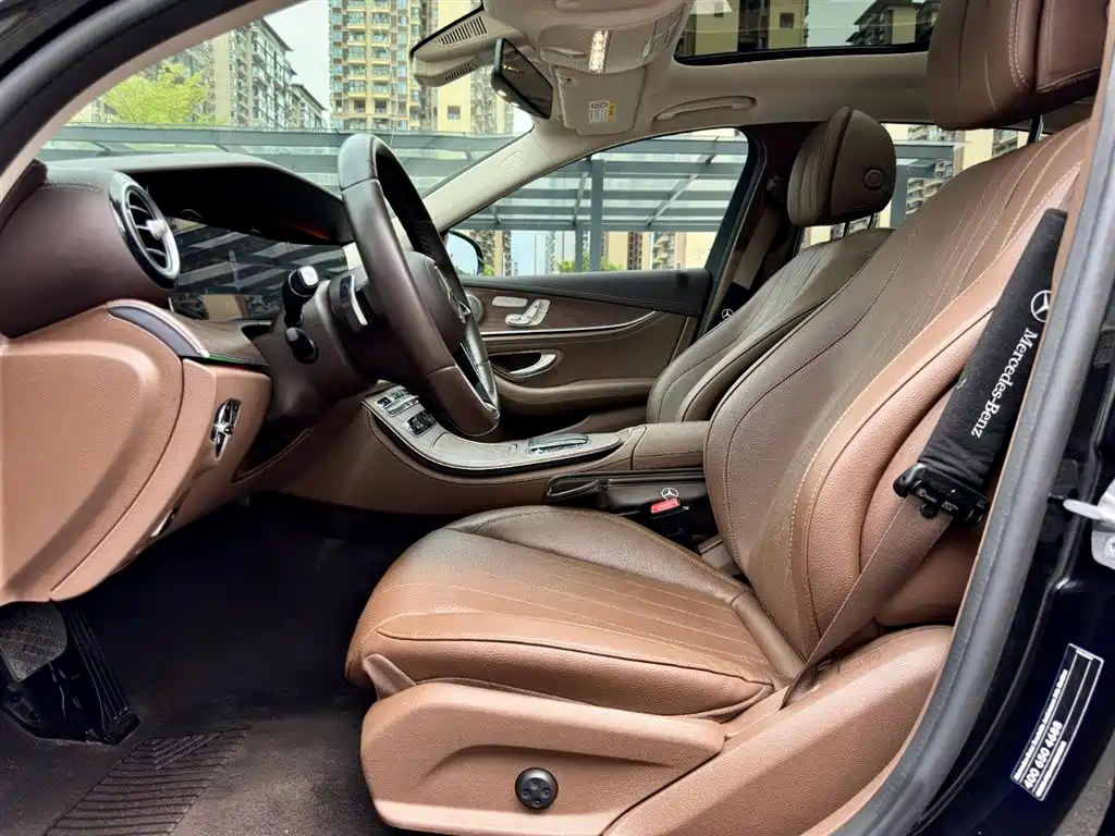 Mercedes-Benz E-Class 2021 E 300 L Fashion фото 8