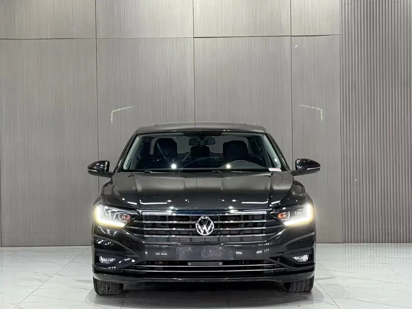 Volkswagen Sagitar 2021 280TSI DSG Surpassing Edition фото 2