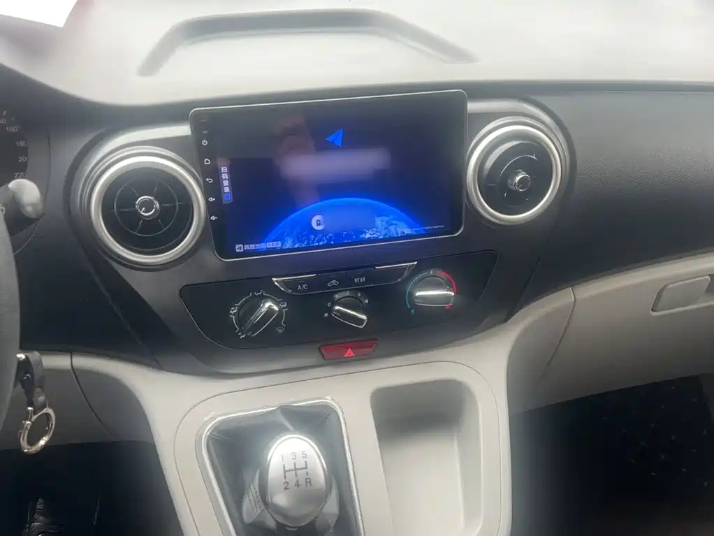 JAC Refine M3 2024 2023 PLUS 1.8L Comfort 9-seater