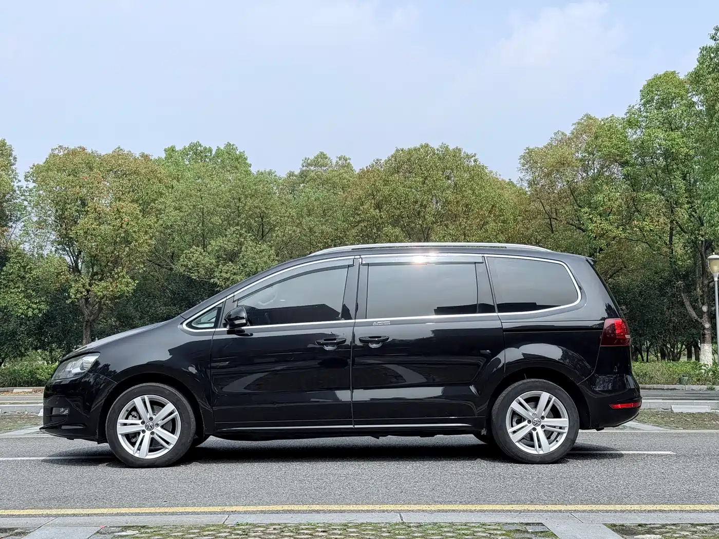 Volkswagen Sharan 2016 380TSI Comfort 7-seater фото 15