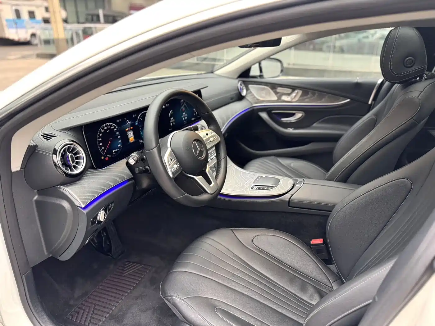 MERCEDES-BENZ CLS
