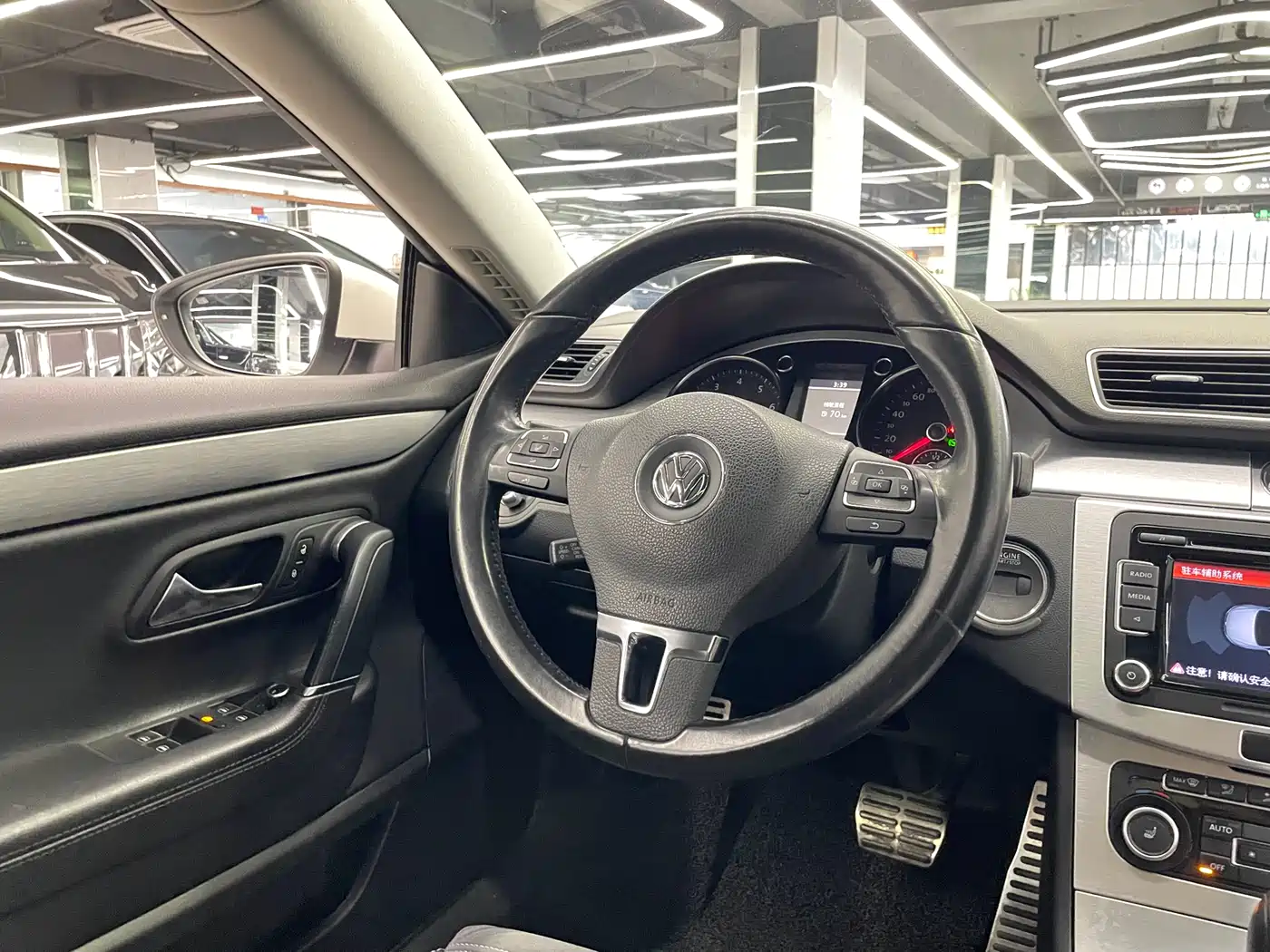 Volkswagen FAW-Volkswagen CC 2012 Model 2.0TSI Luxury фото 13