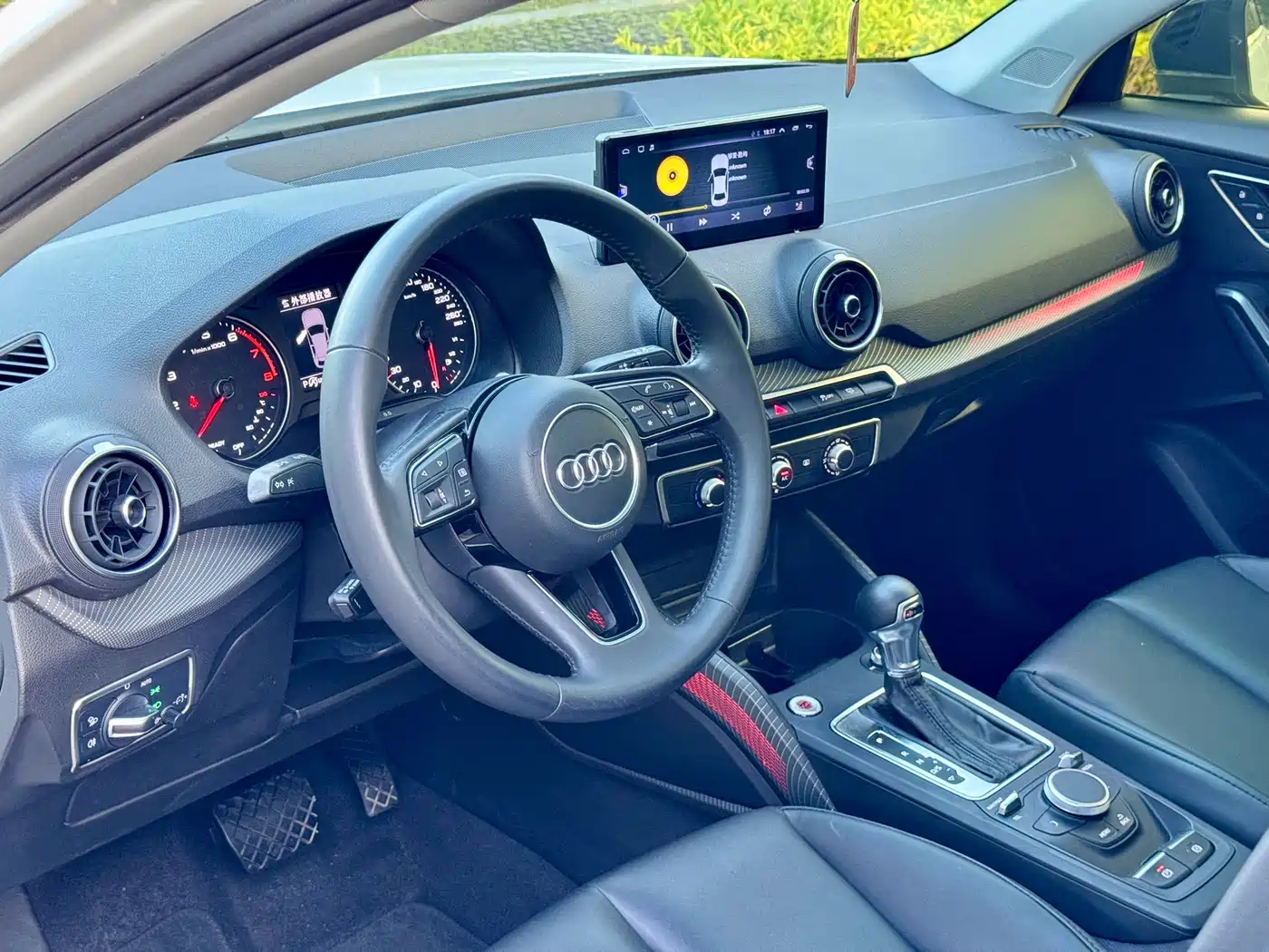 Audi Q2L 2018 35 TFSI Launch Exclusive Edition China VI фото 11