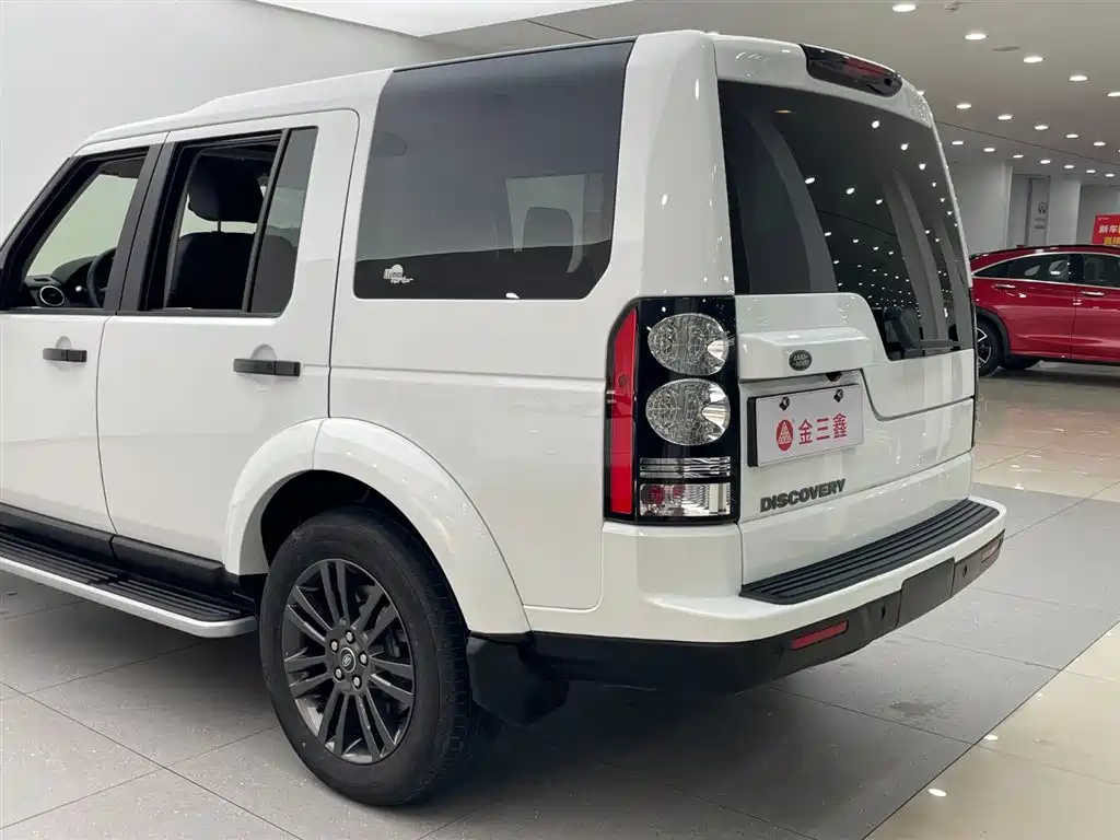 Land Rover Discovery 2016 3.0 SC V6 SE фото 35