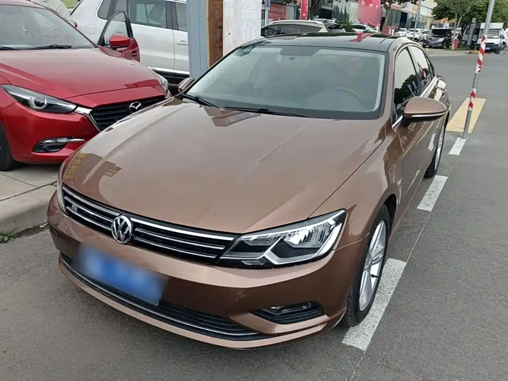 Volkswagen Lamando 2015 330TSI DSG Comfort