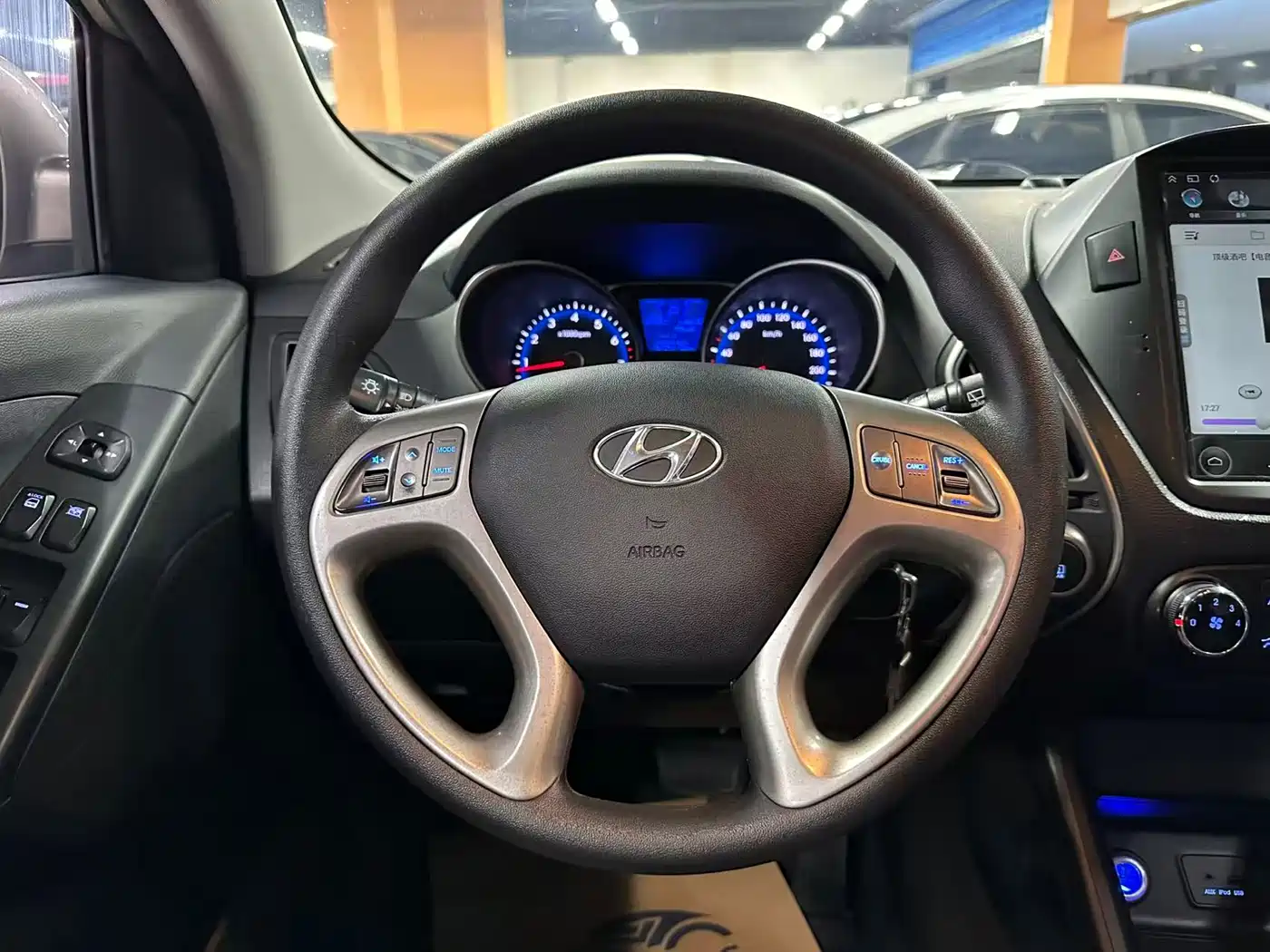 Hyundai Beijing Hyundai ix35 2015 2.0L Automatic 2WD Smart China V фото 10