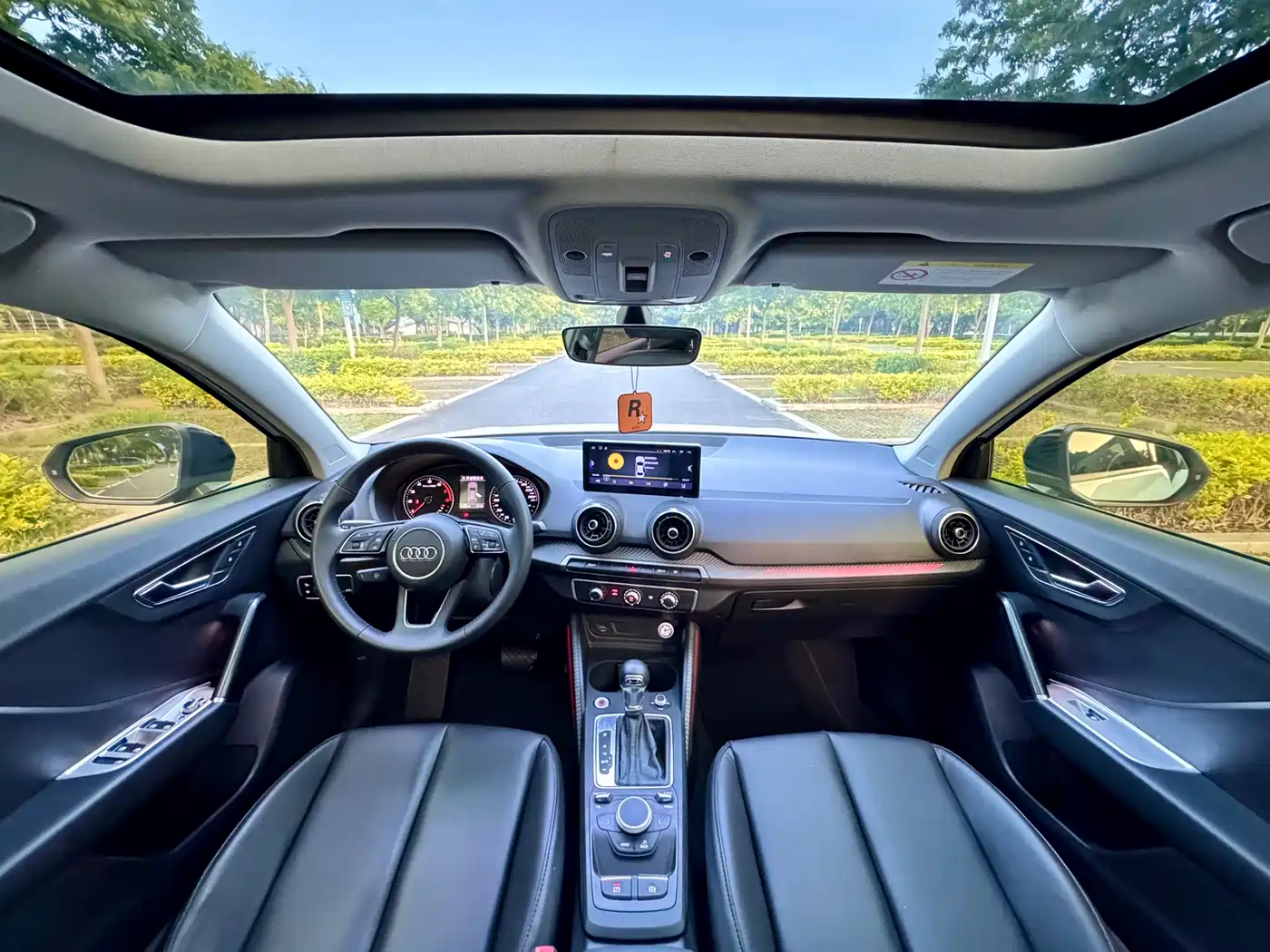 Audi Q2L 2018 35 TFSI Launch Exclusive Edition China VI фото 7