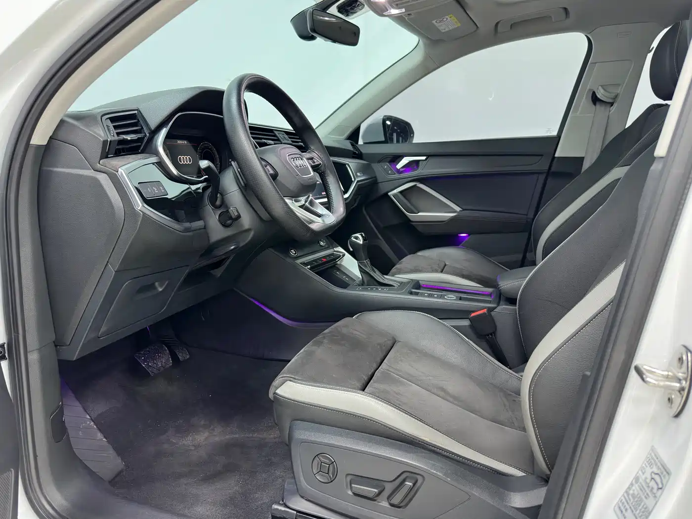 Audi Q3 2022 35 TFSI Fashion Dynamic фото 10